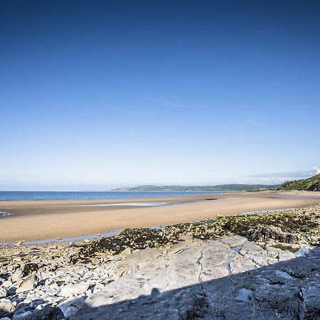 Waters Edge Holiday Apartments Benllech Eksteriør billede