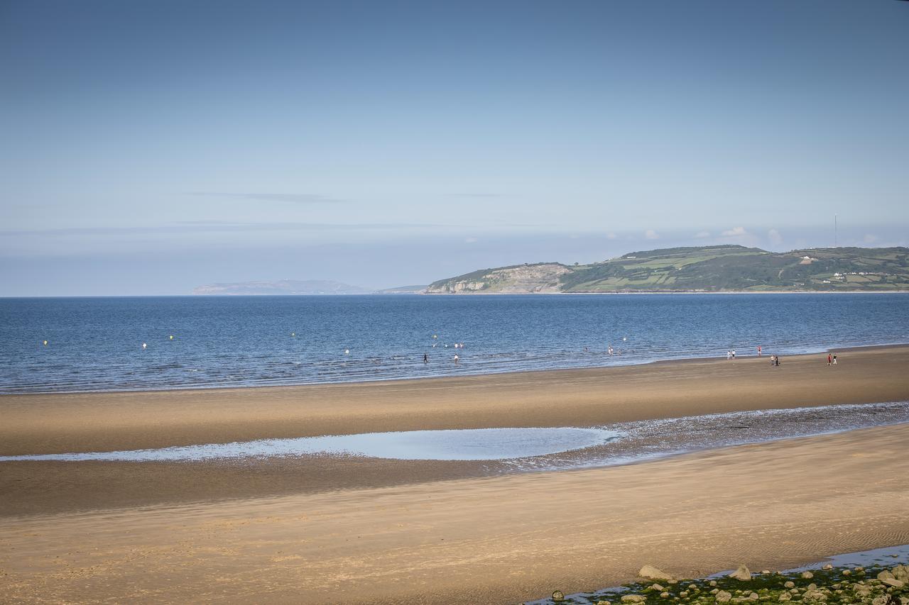 Waters Edge Holiday Apartments Benllech Eksteriør billede