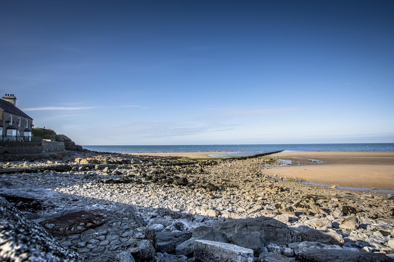 Waters Edge Holiday Apartments Benllech Eksteriør billede